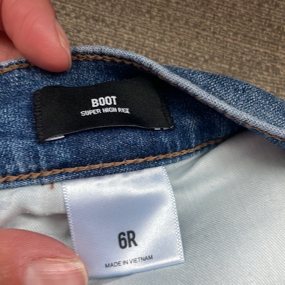 Express Super High Rise Bootcut Jeans - Picture 3 of 4